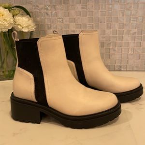 Lug boots